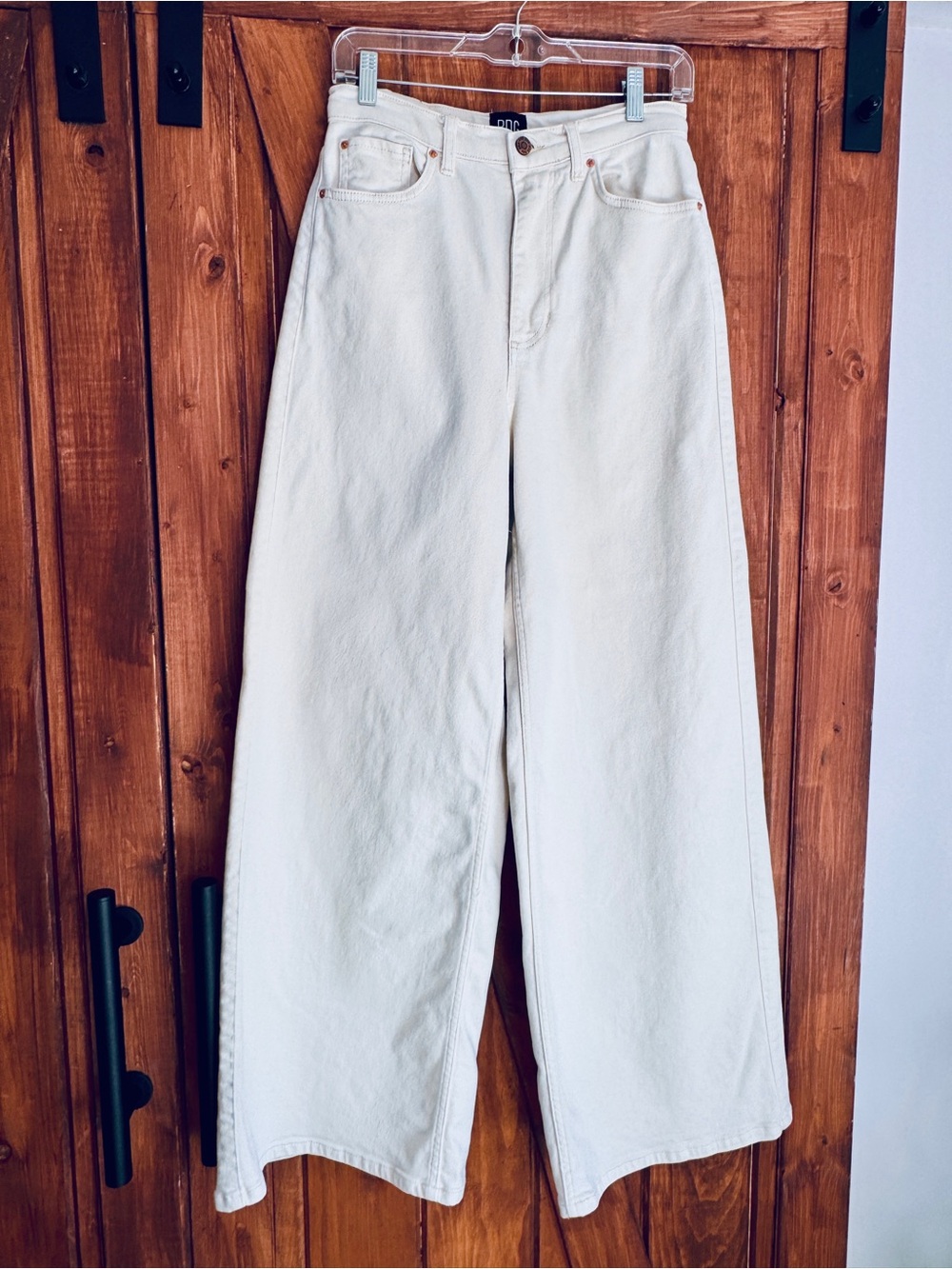 BDG High-Rise Wide Leg Jeans in Cream